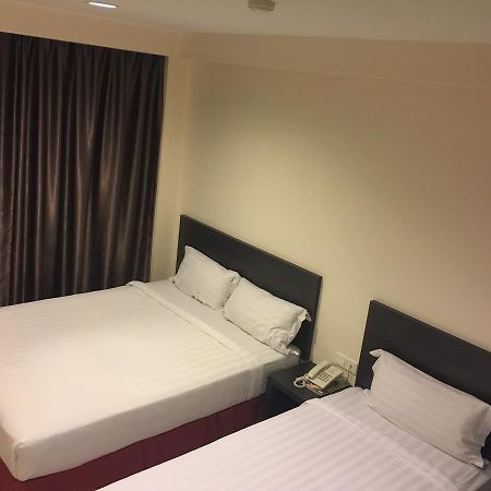 Premierz Hotel 라부안 외부 사진