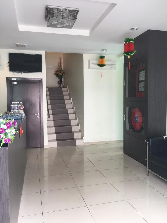 Premierz Hotel 라부안 외부 사진